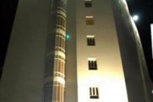 La Villa Hotel Doha Image
