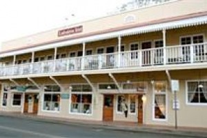 Lahaina Inn Image