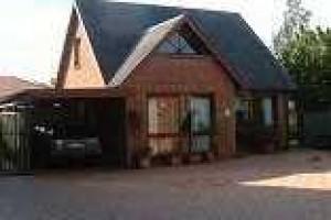 Lake Haven Castle Cottage voted  best hotel in Lake Haven