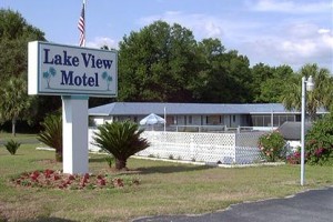 Lake View Motel Crescent City (Florida) voted  best hotel in Crescent City 