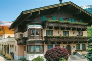 Landhaus And Appartmenthaus Haussteiner Dorfgastein voted 3rd best hotel in Dorfgastein