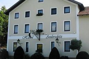 Landhotel Anderschitz voted  best hotel in Neufarn
