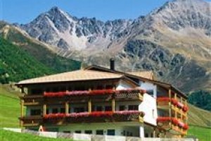 Langtauferer Hof voted  best hotel in Graun im Vinschgau