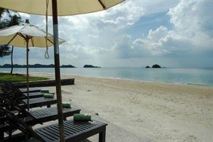 Lanta Pura Beach Resort Image