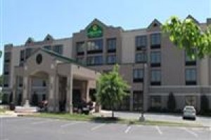 La Quinta Inn & Suites Newark - Elkton voted 2nd best hotel in Elkton