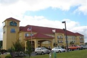 La Quinta Inn & Suites Prattville Image