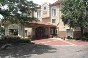 La Quinta Inn Chicago O'Hare Airport Elk Grove Village voted 4th best hotel in Elk Grove Village