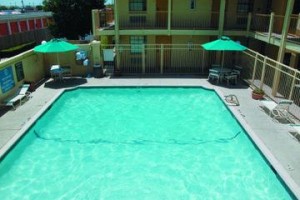 La Quinta Inn Dallas Grand Prairie Irving Image