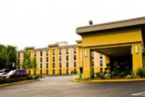 La Quinta Inn & Suites Baltimore South Glen Burnie voted 2nd best hotel in Glen Burnie