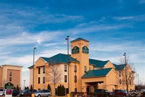 La Quinta Inn & Suites Louisville East voted 7th best hotel in Jeffersontown