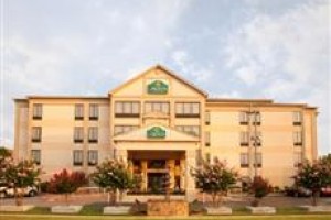 La Quinta Inn and Suites Memphis/Sycamore View Image