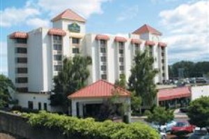 La Quinta Inn & Suites Seattle-Tacoma voted 4th best hotel in Tacoma