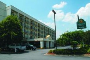 La Quinta Inn & Suites Kingsport TriCities Airport Image