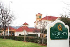 La Quinta Inn and Suites Dallas West Plano Image