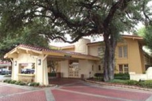 La Quinta Inn University Waco Image