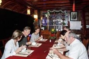 Le Cochinchine Junks Image