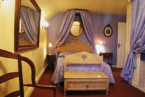 Le Petit Clos Hotel Chaumont-sur-Tharonne voted  best hotel in Chaumont-sur-Tharonne