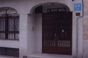 Petit Hotel (Le) Image