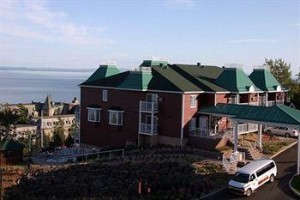 Hotel Le Petit Manoir du Casino voted 7th best hotel in La Malbaie