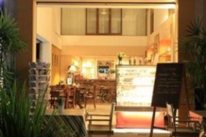 Le Ranong Bistro & Guesthouse Image