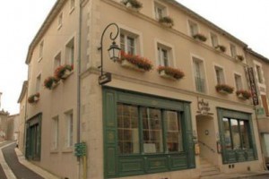 Le Saint Georges Hotel Vivonne voted  best hotel in Vivonne