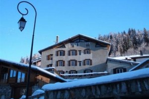 Le Vallon Fleuri voted 4th best hotel in Peisey-Nancroix