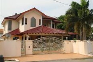 Leenai Homestay Kuantan Image