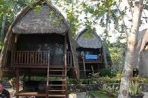 Lembongan Secret Cliff Huts Image