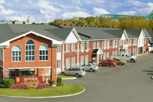 Les Suites de Laviolette Image