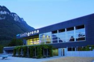 Lintharena SGU voted  best hotel in Glarus Nord