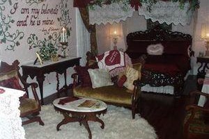 Lockheart Gables Bed & Breakfast Image