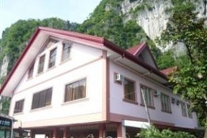 Lolo Oyong Pension House and Restaurant voted 10th best hotel in El Nido