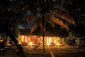 Lou Lou Bungalows Image