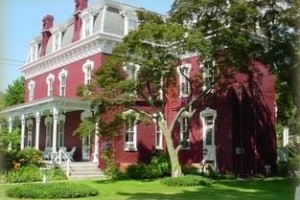 Lovelace Manor Bed and Breakfast Image