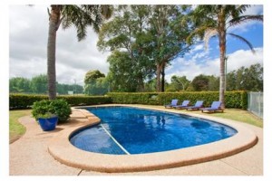 Luhana Motel & Horse Stables Image