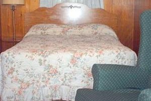 M Star Hotel Wauseon Image