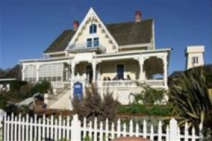 MacCallum House Inn voted  best hotel in Mendocino