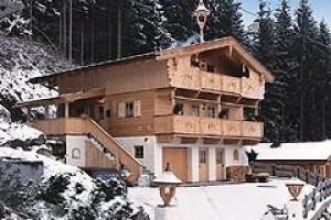 Magdalena Hutte Hippach Image