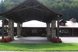 Great Smokies Inn Cherokee Image