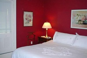 Mahogany Manor Bed and Breakfast Image