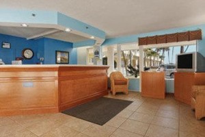 Mainsail Inn & Suites Image