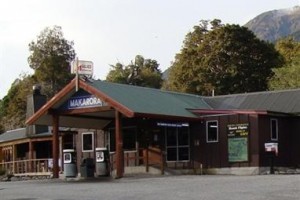 Makarora Tourist Centre Image