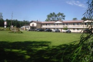 Malibu Inn Wisconsin Dells Image