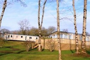 Manor House Marine and Cottages Image