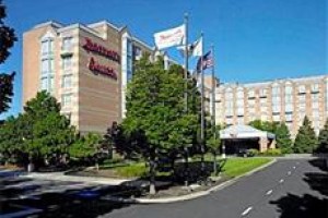 Chicago Marriott Suites Downers Grove Image