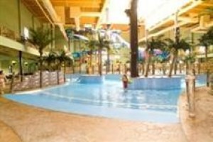 Maui Sands Indoor Waterpark Resort Sandusky Image