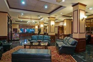 MCM Elegante Hotel and Suites Image
