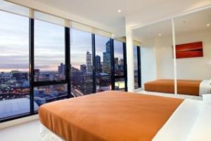 Melbourne Short Stay Apartments on Whiteman Image