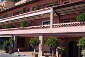 Mendolia Beach Hotel Image