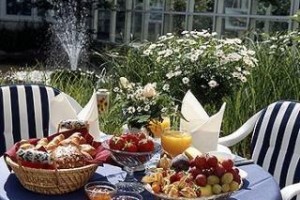 Mercure Hamburg Airport Image